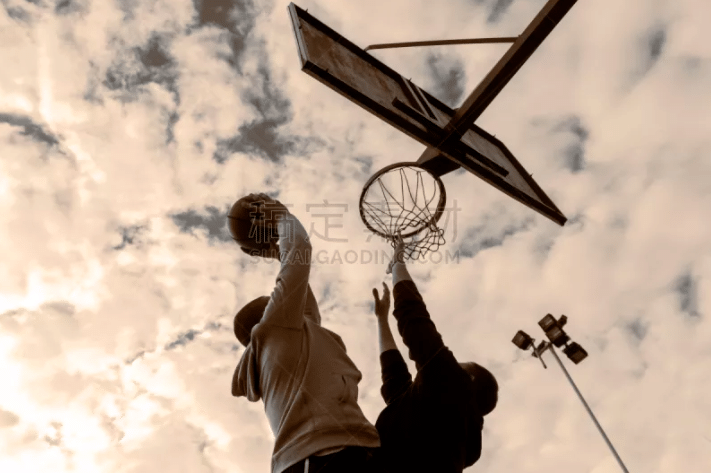 欧冠出局后首次更新动态！萨拉赫社媒晒英超2月