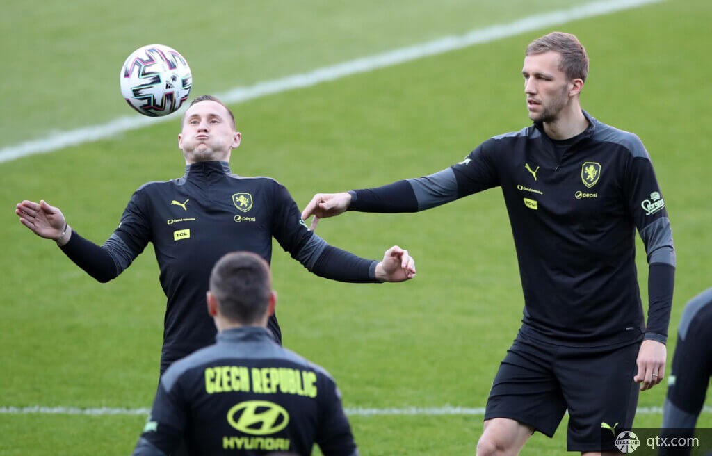 晋级八强的 晋级八强的